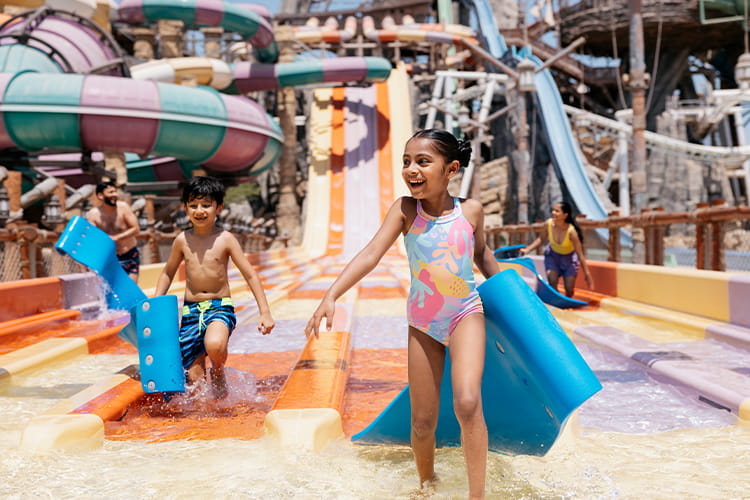 UAE Highlights & Theme Park Adventure - Gallery Image 4